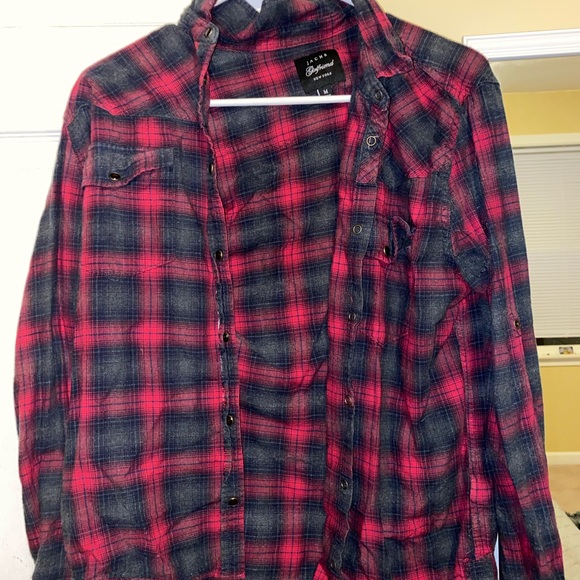 Flannel - Picture 3 of 4